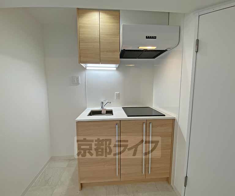 キッチン　ＩＨ式システムキッチンです。