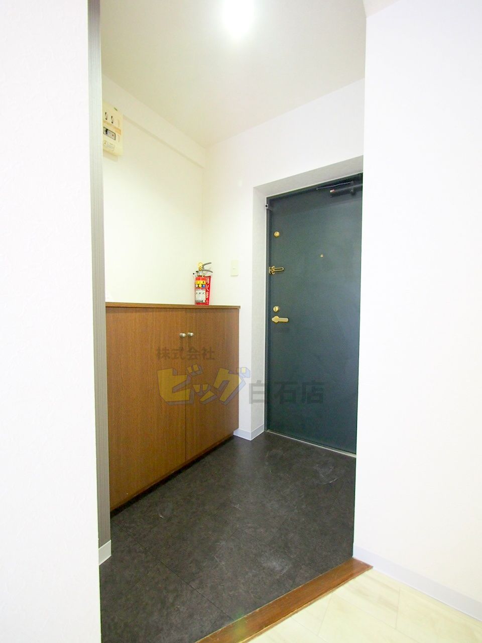 玄関　広々とした玄関です♪