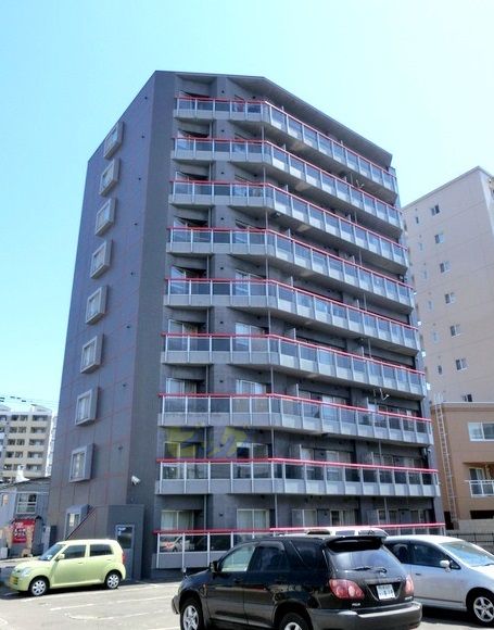 建物外観　オートロックやエレベーター付きの高層３ＬＤＫマンションです♪