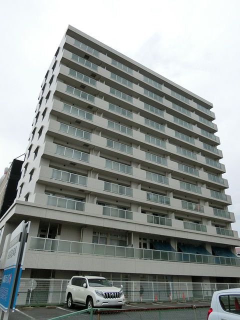 建物外観　鉄筋コンクリート造の物件です