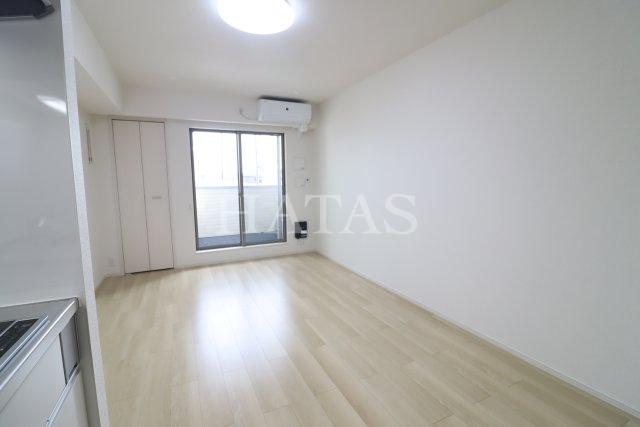 居室・リビング　同物件別部屋のお写真です。