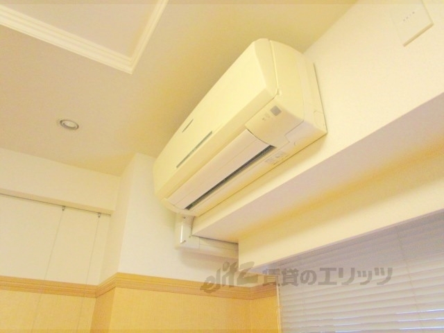 その他設備　給湯器リモコン