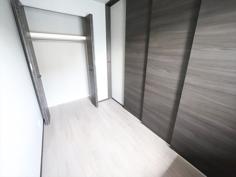 その他部屋・スペース　洋室4.3帖　クローゼット付（収納充実してます）