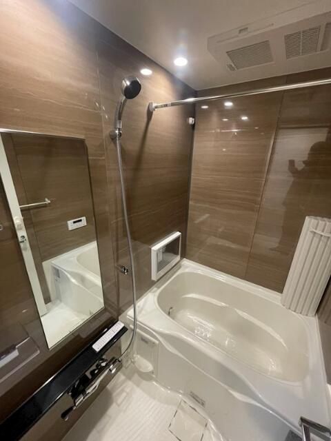 バス・シャワールーム　浴室には乾燥機が付いているので梅雨の時期でも安心です☆