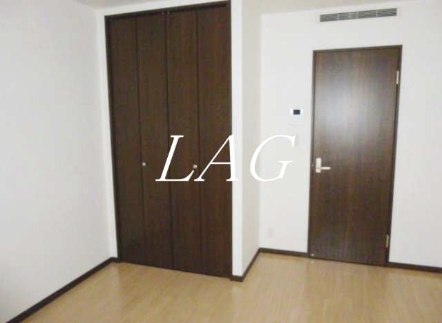 居室・リビング　洋室のお部屋（同仕様）です。