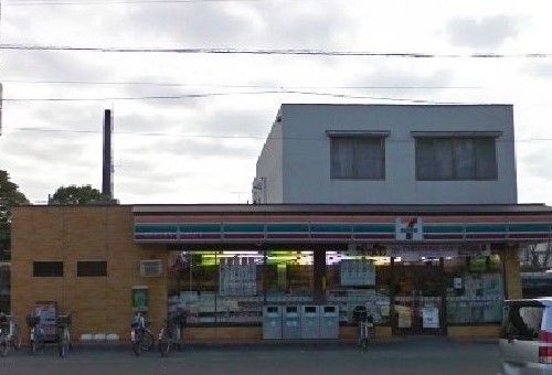 コンビニ　セブンイレブン（コンビニ）まで240m