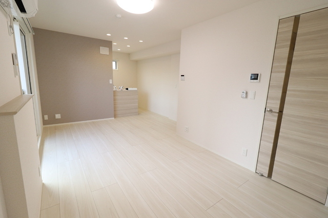 居室・リビング　３０３　ＬＤＫ