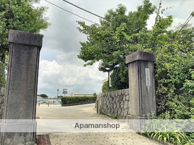 小学校　生路小学校（小学校）まで725m