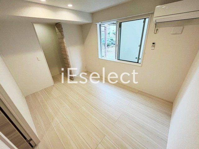 その他部屋・スペース　こちらのお部屋にもエアコンあります