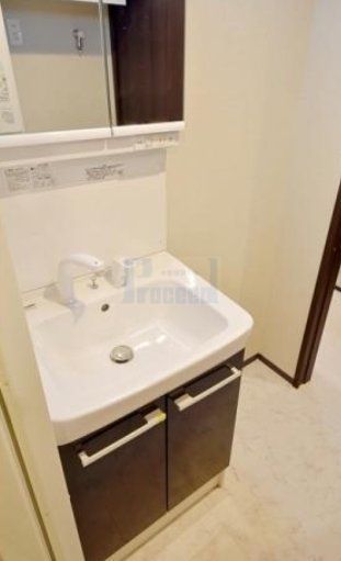 洗面設備　使いやすい独立洗面台☆