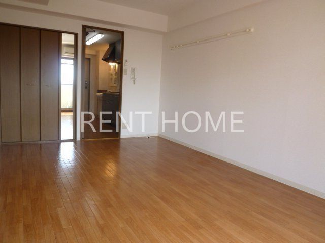 その他部屋・スペース　広めの洋室です。