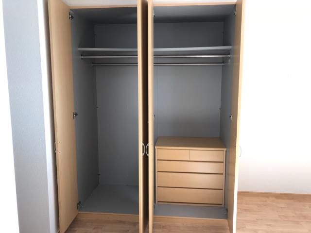 収納　クローゼット