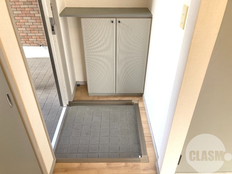 玄関　シューズボックスあり♪