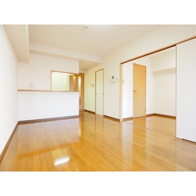 居室・リビング　※写真は全て他号室です。現況優先。