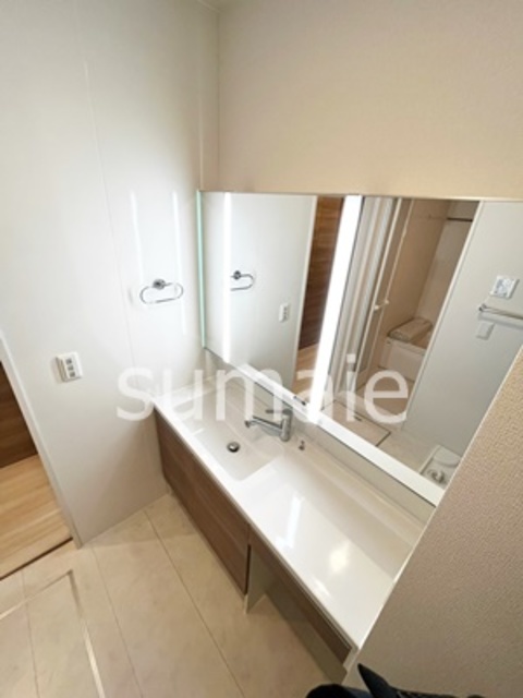 洗面設備　洗面台です