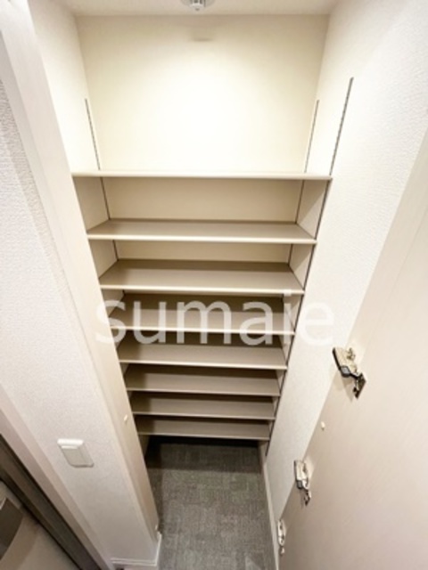 玄関　シューズボックス付き