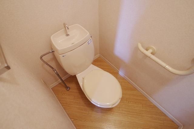 トイレ　★清潔感のあるトイレです★