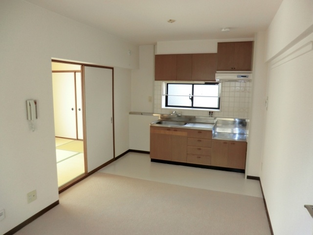 居室・リビング　明るいリビングです！