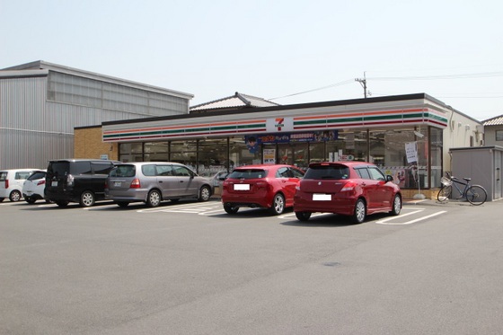 コンビニ　セブンイレブン広島井口明神店（コンビニ）まで774m