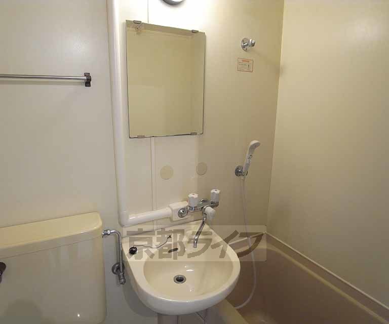 洗面設備　洗面台です