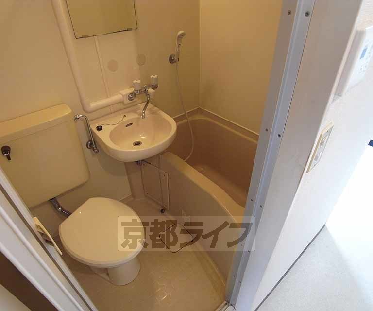 バス・シャワールーム　バスです