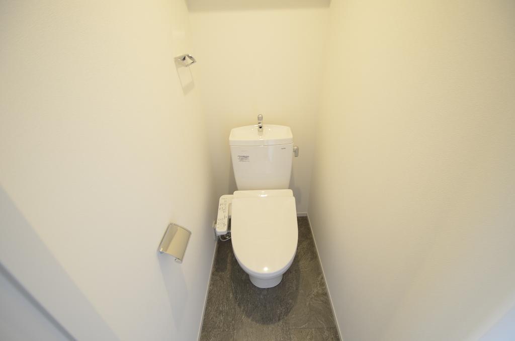 トイレ　シャワー付トイレ