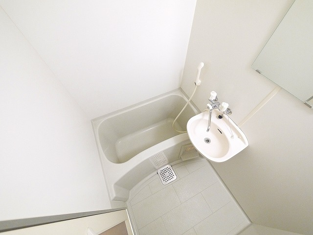 バス・シャワールーム　お風呂です