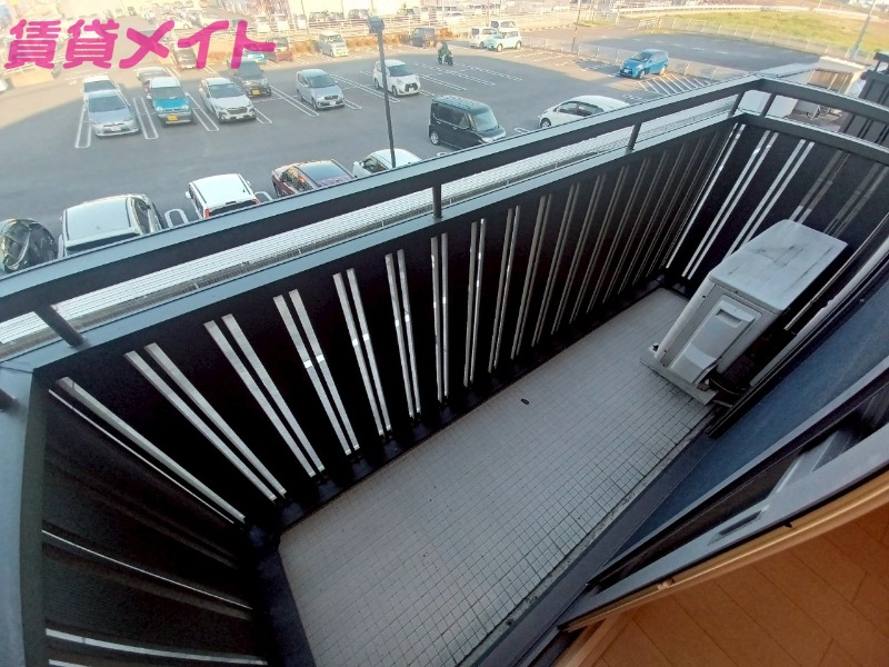 バルコニー　同型参考写真です。