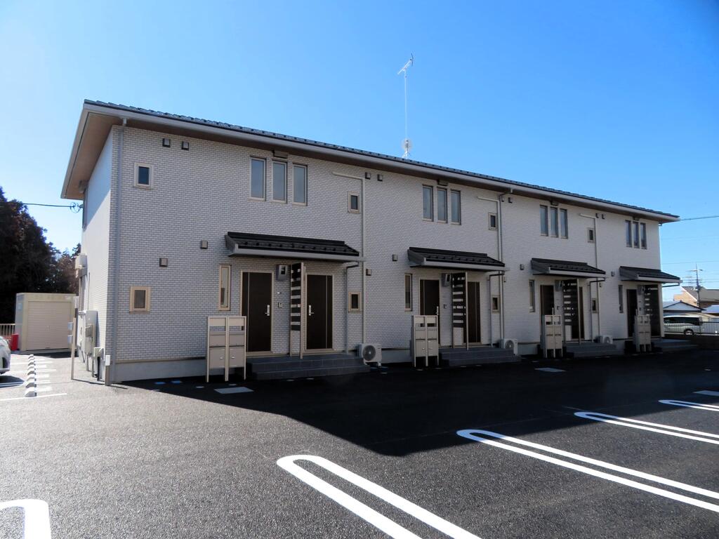 建物外観　築浅物件のご紹介です☆