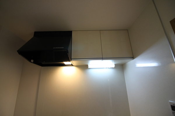 収納　キッチン上棚