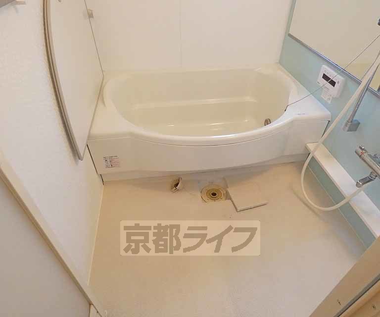 バス・シャワールーム　お風呂です。