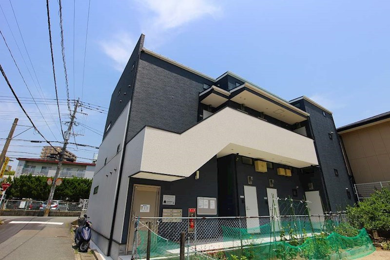 建物外観　デザイーズロフトアパート。