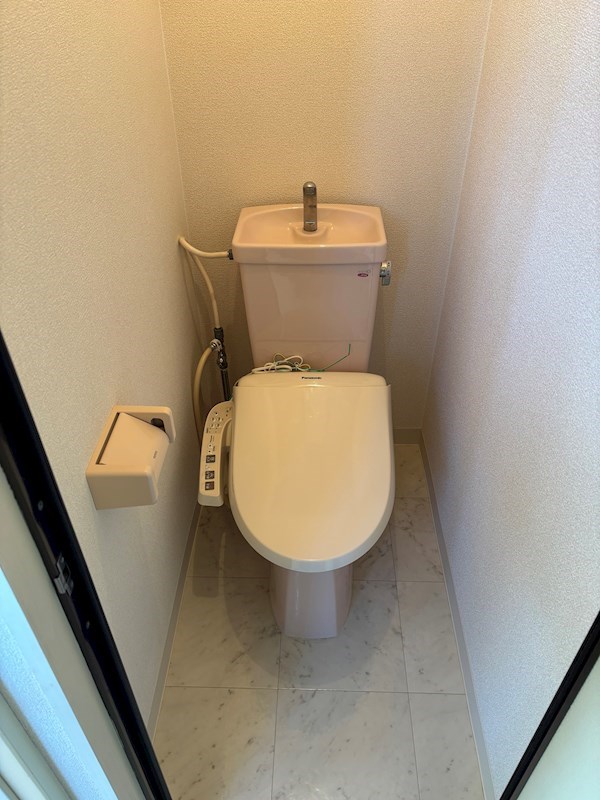 トイレ　※別部屋参考写真