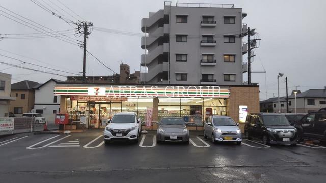 コンビニ　セブン-イレブン 大和下鶴間２丁目店（コンビニ）まで305m