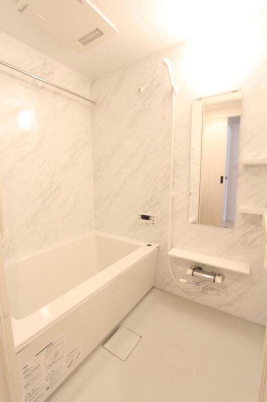 バス・シャワールーム　反転タイプ・参考写真　間取り優先