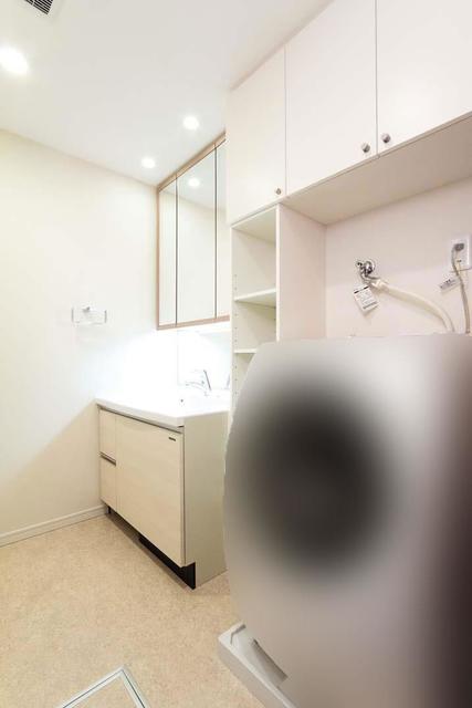 洗面設備　※写真は同タイプ住戸です。