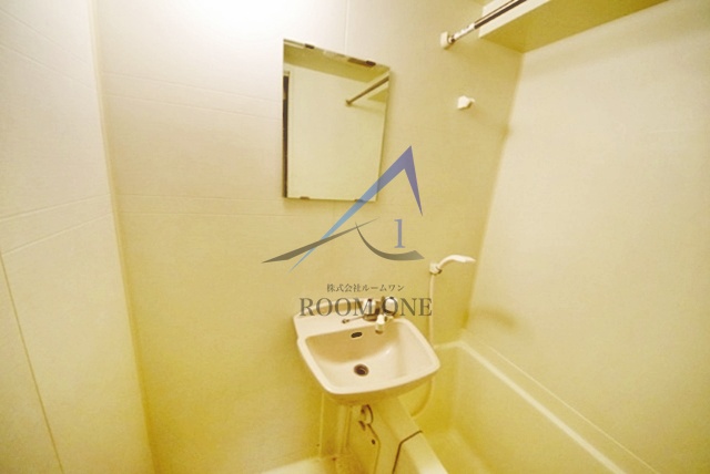 洗面設備　洗面台です。