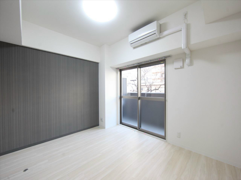 バルコニー　洋室7.5帖　ウォークインクローゼット（収納充実してます）