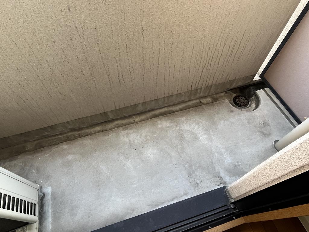 バルコニー　※同建物・別部屋のものを使用