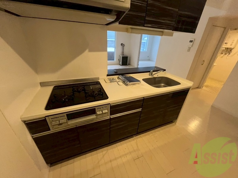 キッチン　３口システムキッチンなので、すぐお料理に使えます！