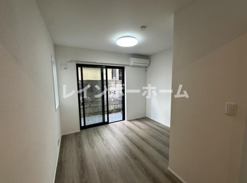 居室・リビング　※別部屋参考写真です　現況優先です