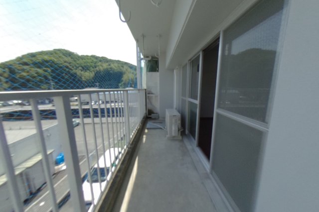バルコニー　2020年5月撮影※現況を優先します