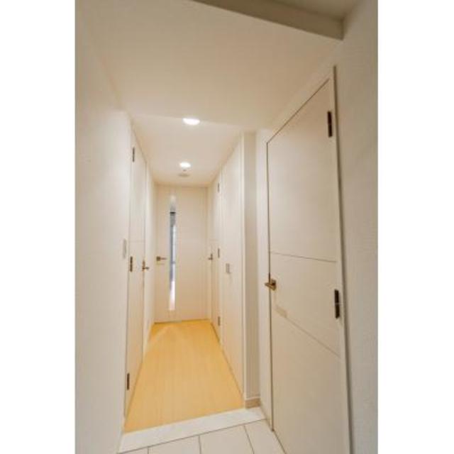 玄関　※写真は同タイプ住戸です。