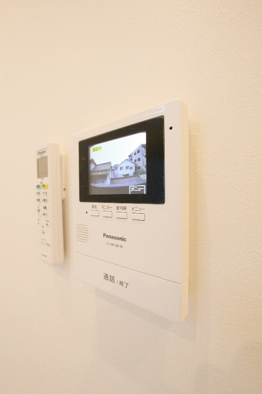 セキュリティ　モニター付きインターホン