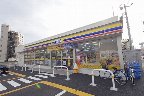 コンビニ　ミニストップ　宇都宮中今泉２丁目店（コンビニ）まで1081m