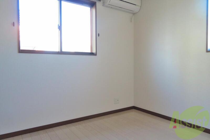 その他部屋・スペース　こちらの洋室は寝室にしても良さそうです。