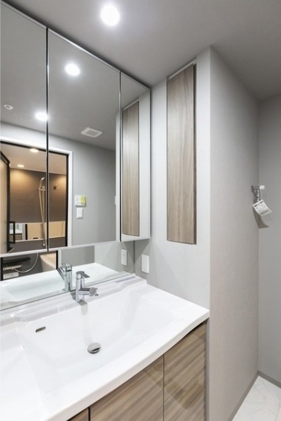 洗面設備　身支度に便利な洗面台♪