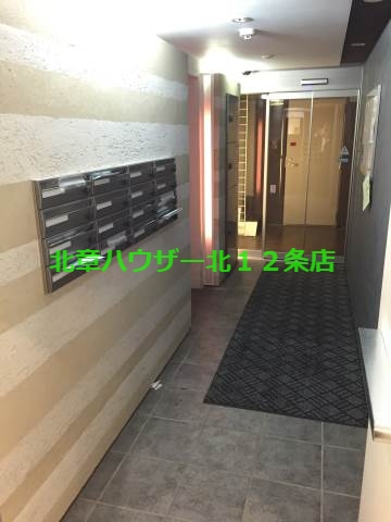 エントランス　エントランス