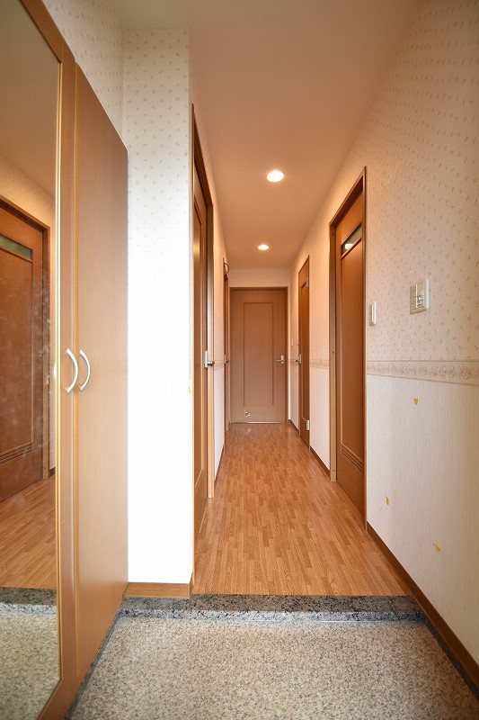 玄関　プライベートポーチ付