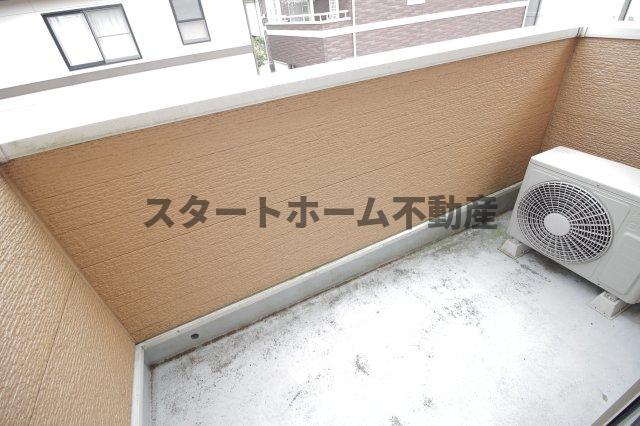 バルコニー　バルコニーがあります